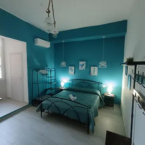 Giulia , Bari Italia