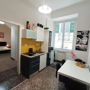 Casa Di Luca , Genova Italia